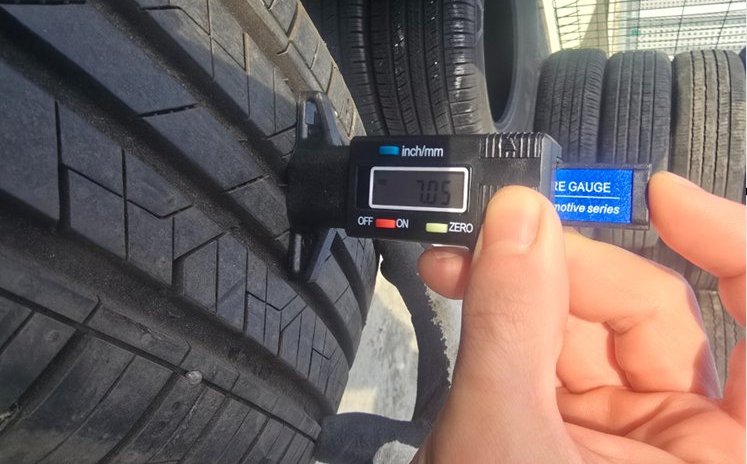 Digital gauge reading on a Grade A tire